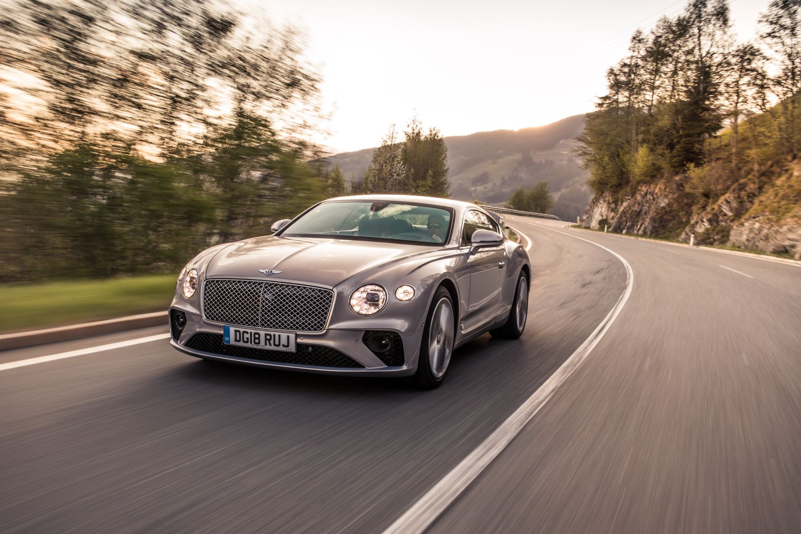 Bentley Continental Gt photo 10