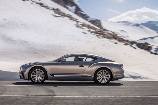 Bentley Continental Gt photo 11