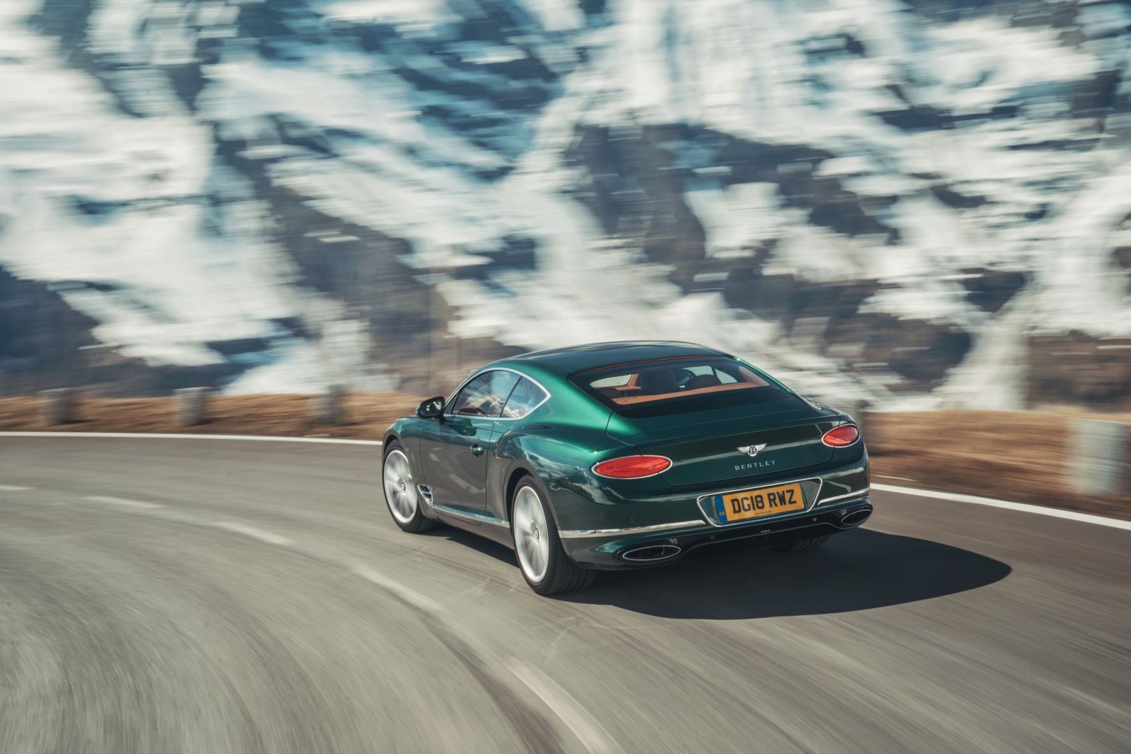 Bentley Continental Gt photo 25