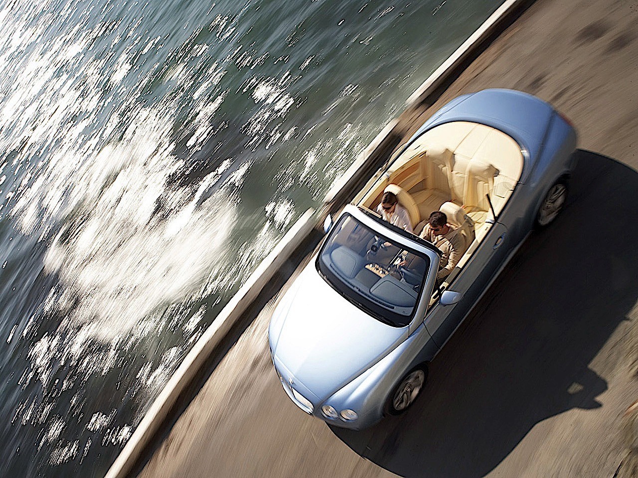 Bentley Continental Gtc photo 16