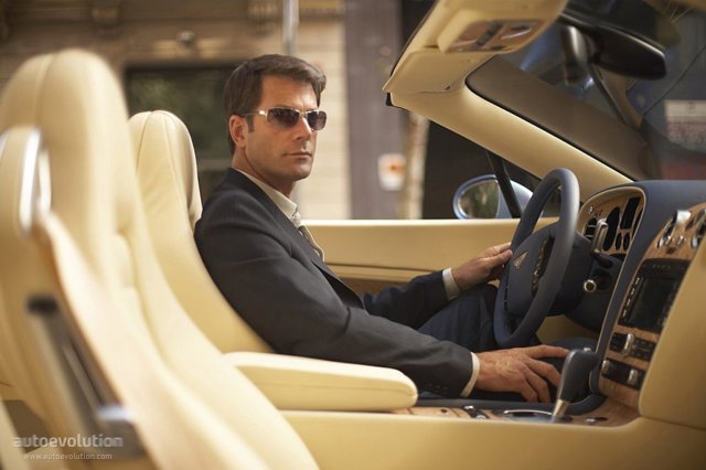 Bentley Continental Gtc photo 18