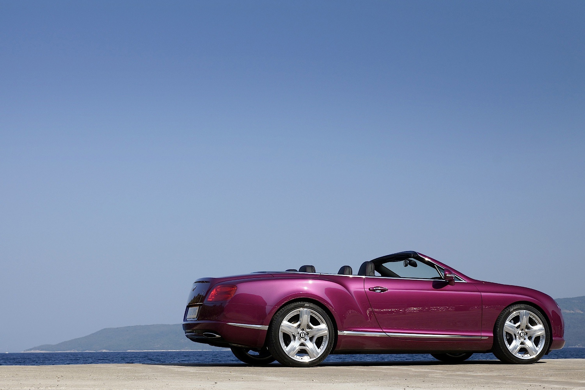 Bentley Continental Gtc photo 15