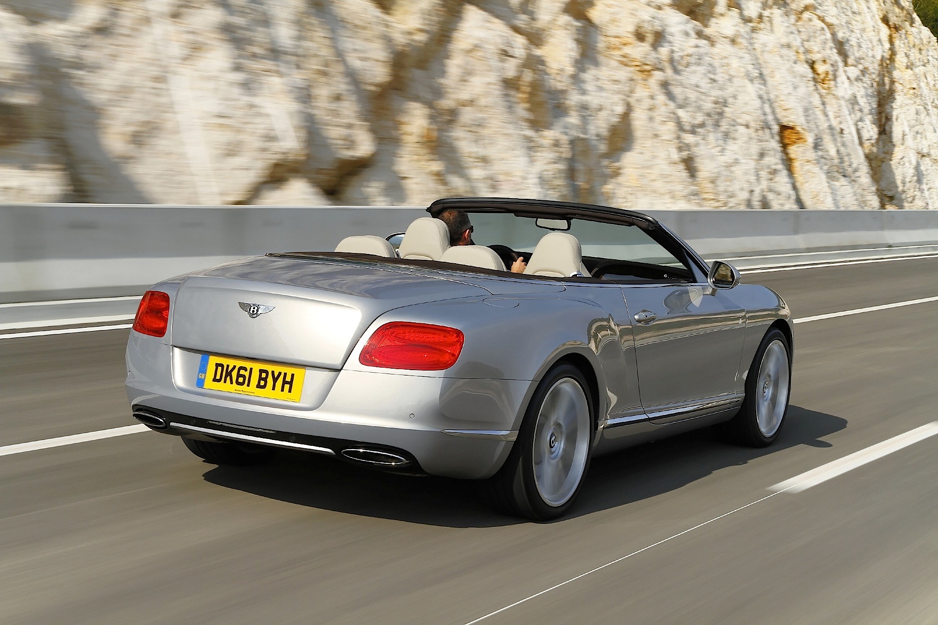 Bentley Continental Gtc photo 23