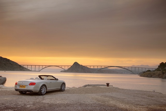 Bentley Continental Gtc photo 31