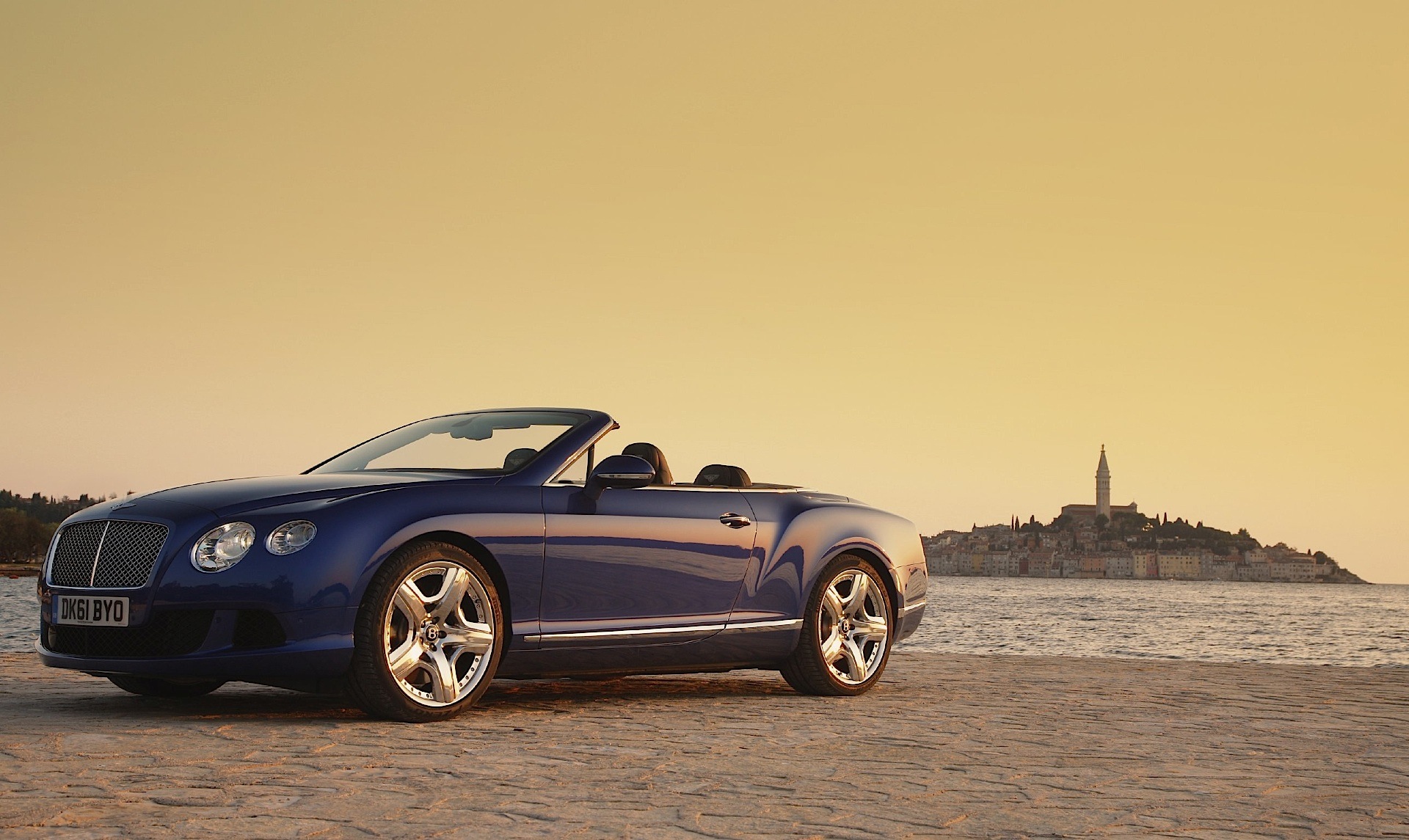 Bentley Continental Gtc photo 33