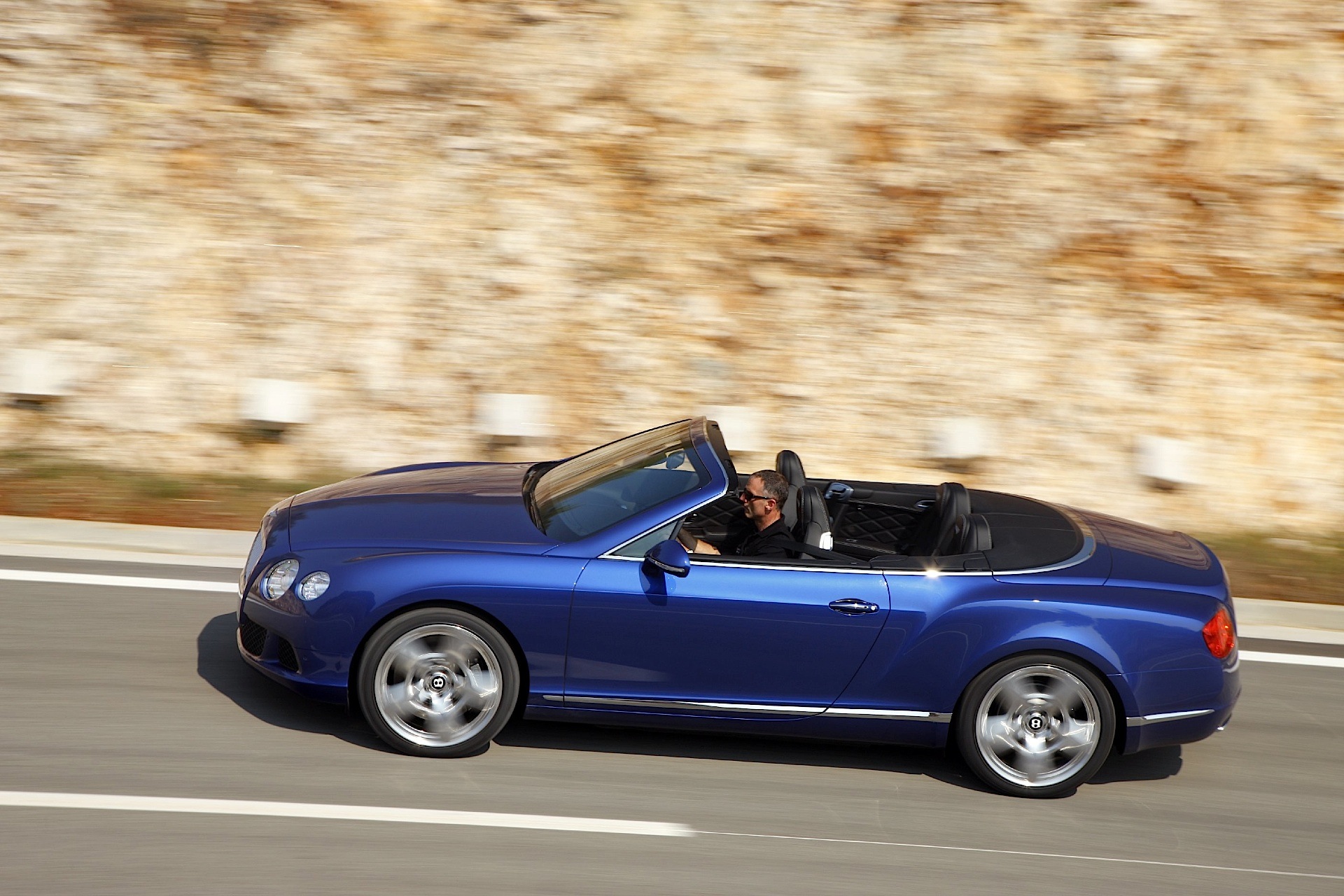 Bentley Continental Gtc photo 38