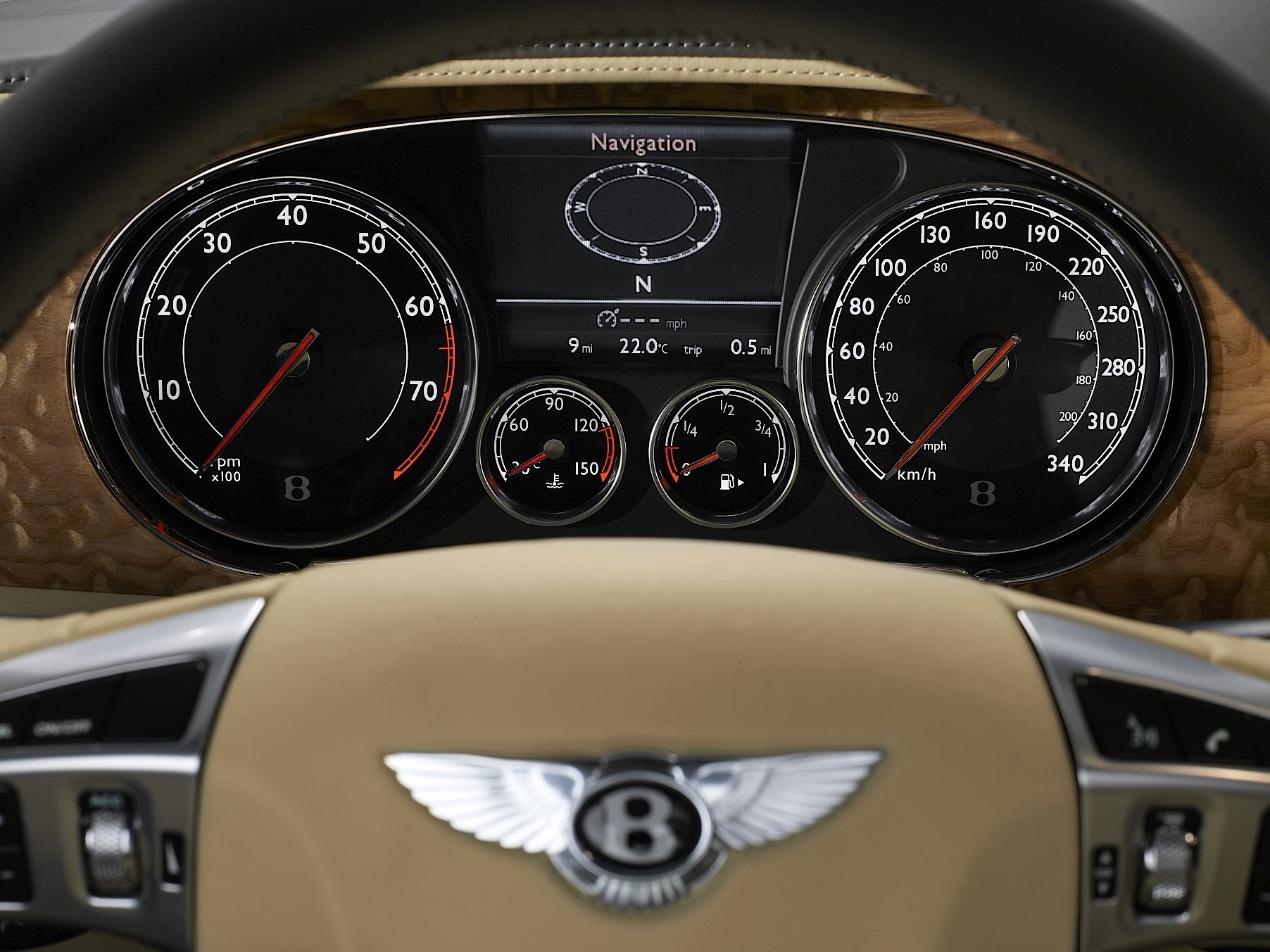Bentley Continental Gtc photo 104