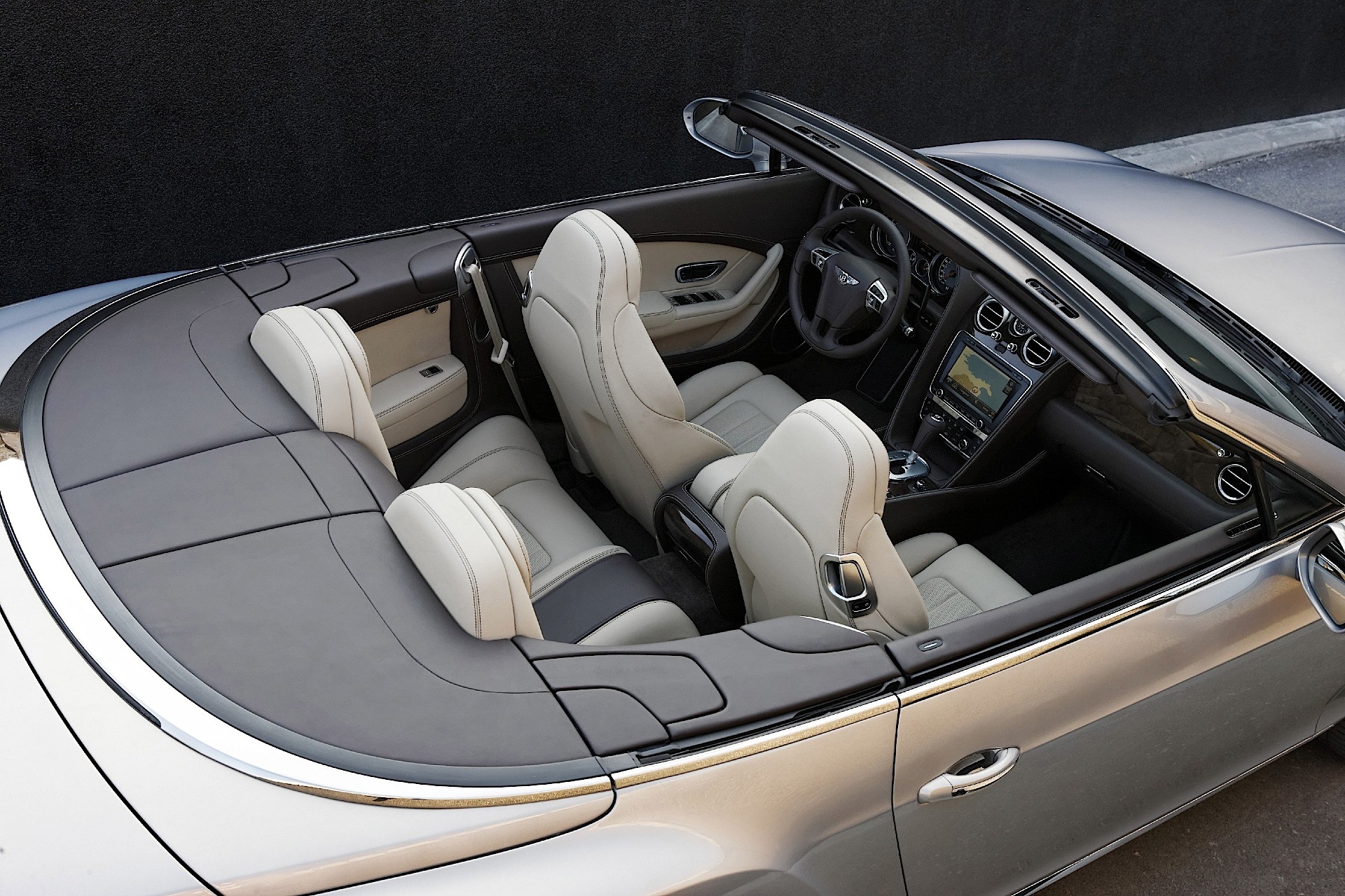 Bentley Continental Gtc photo 120