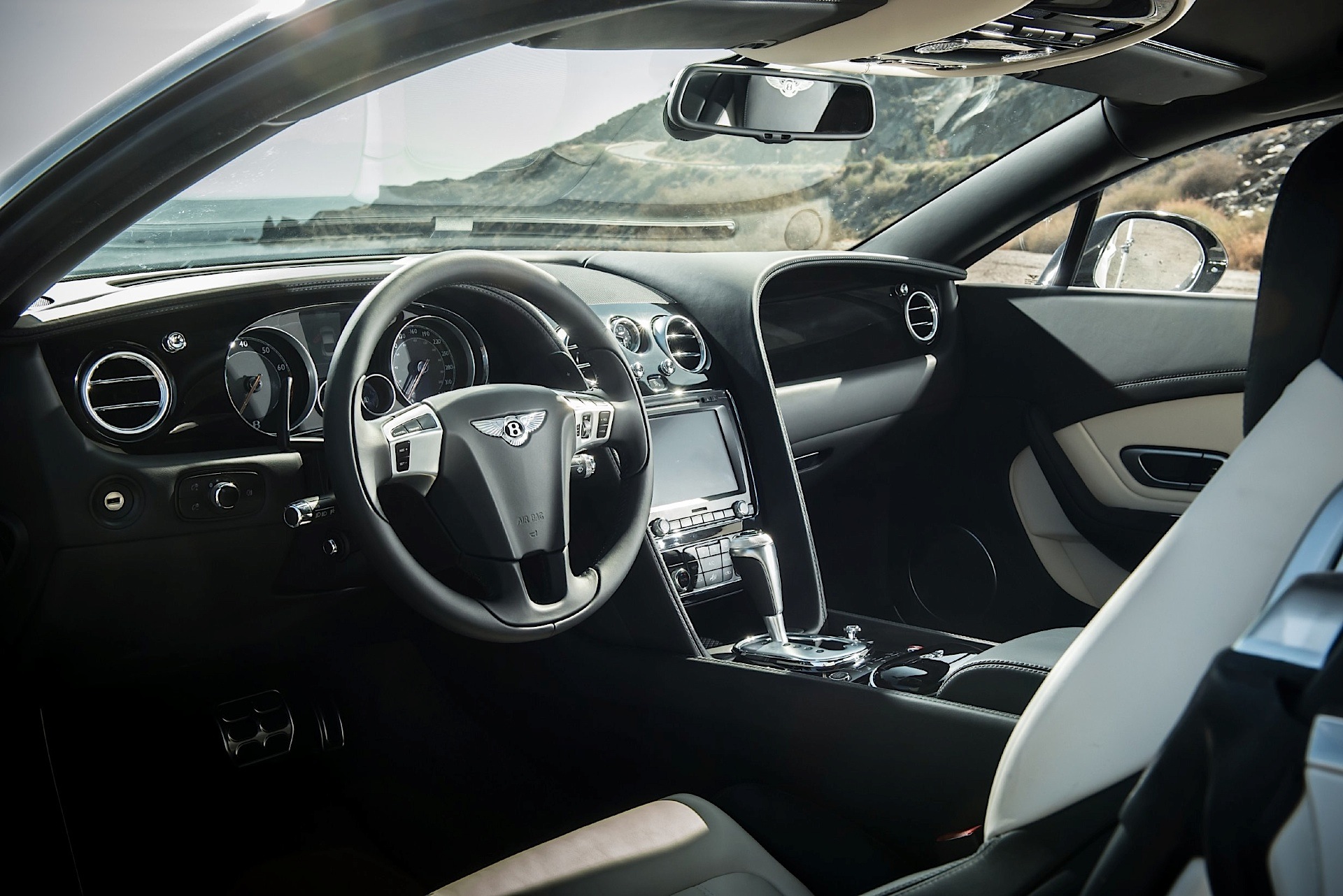 Bentley Continental Gtc photo 125