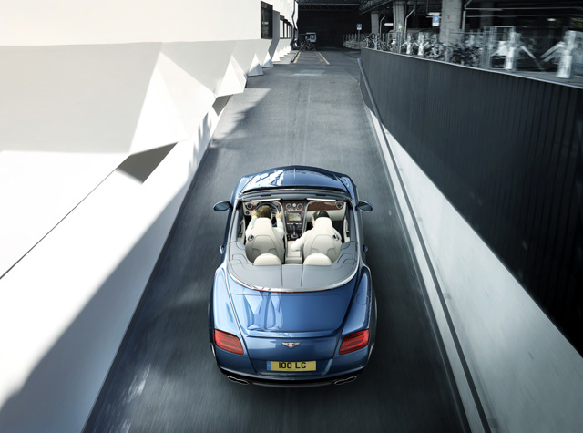 Bentley Continental Gtc photo 2