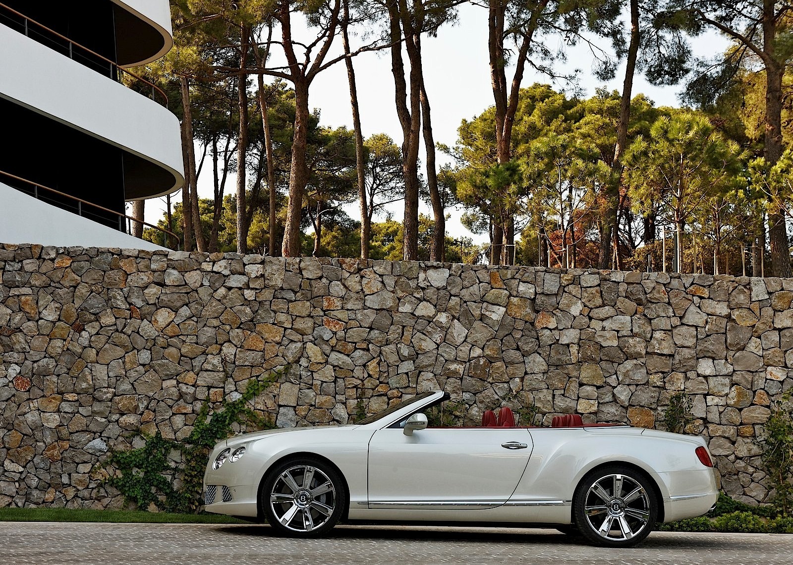 Bentley Continental Gtc photo 6