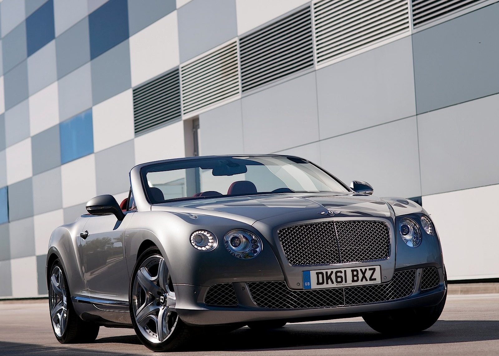 Bentley Continental Gtc photo 7