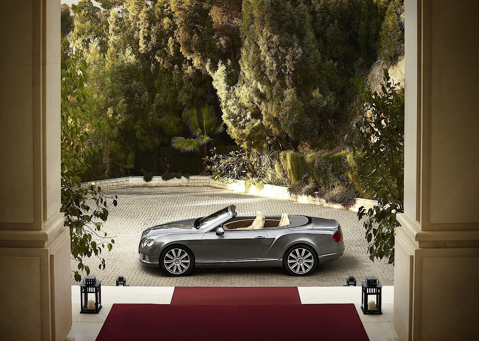 Bentley Continental Gtc photo 13