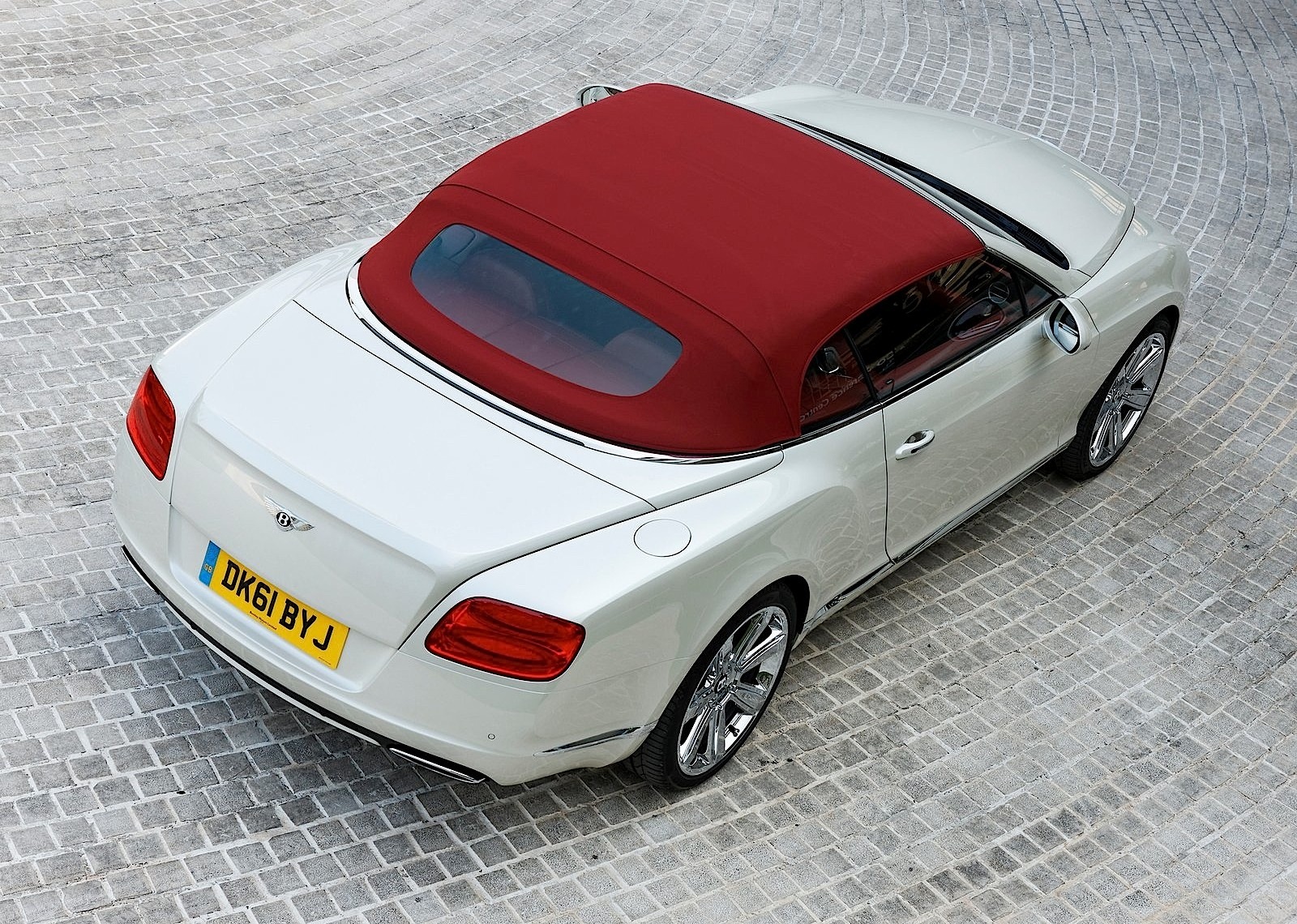 Bentley Continental Gtc photo 18