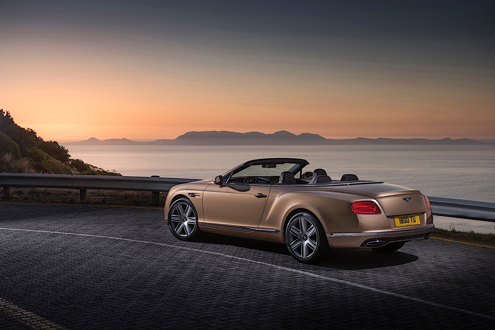 Bentley Continental Gtc photo 36