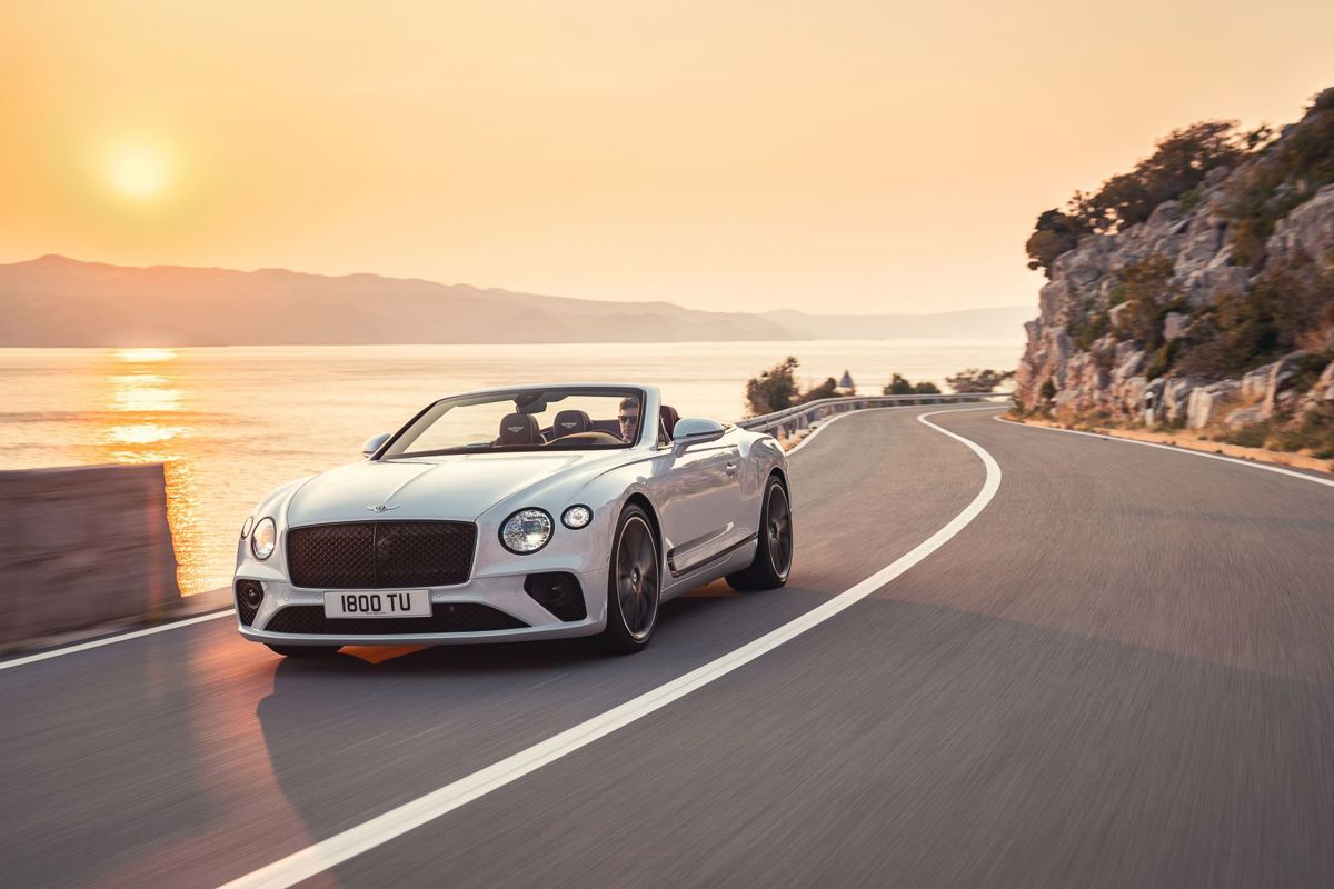Bentley BENTLEY Continental GTC 6.0L W12 8AT AWD (575 HP)