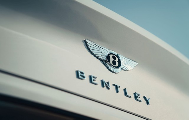 Bentley Continental Gtc photo 2