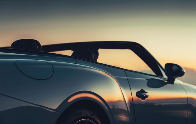 Bentley Continental Gtc photo 12
