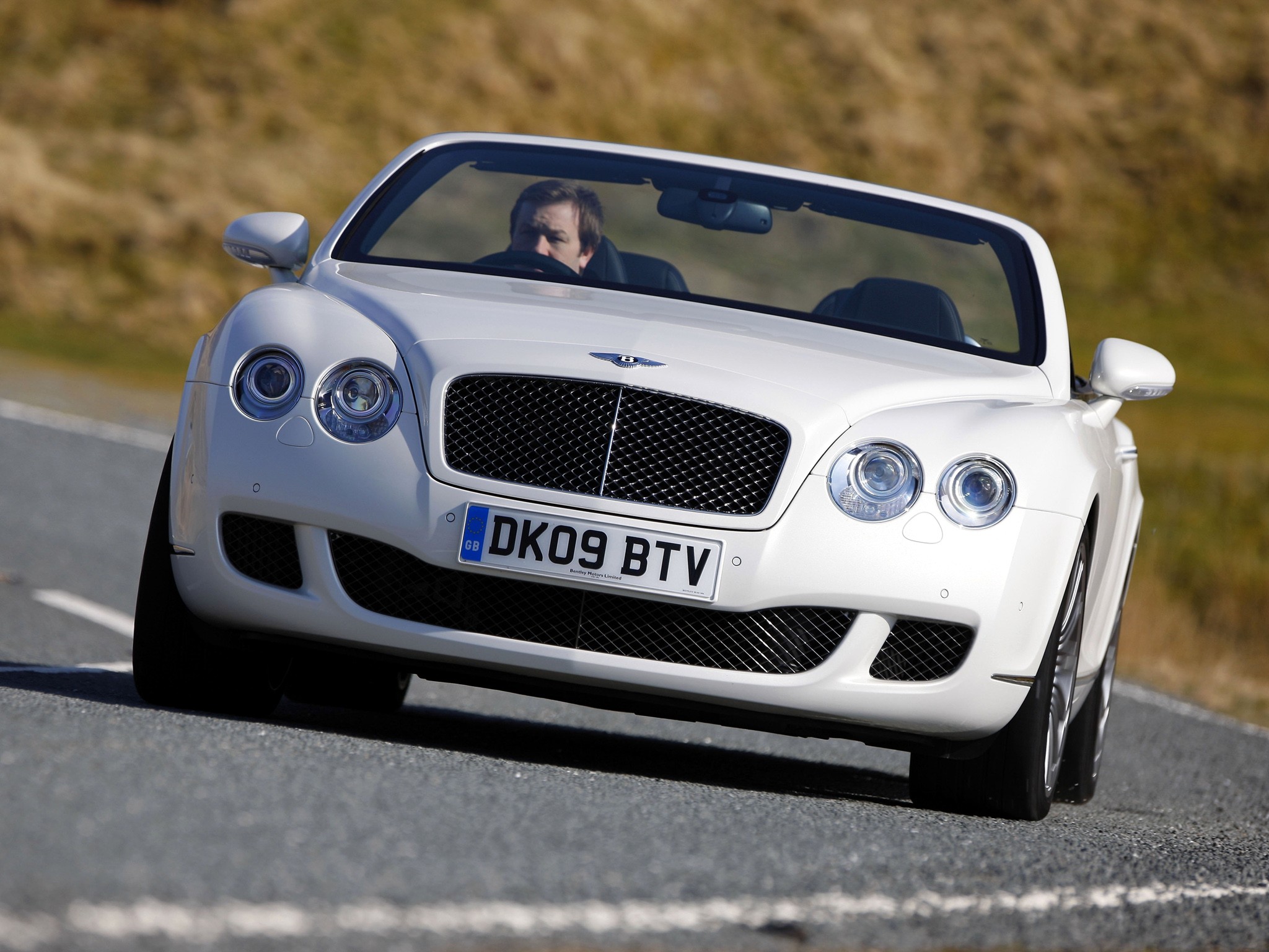 Bentley Continental Gtc photo 29
