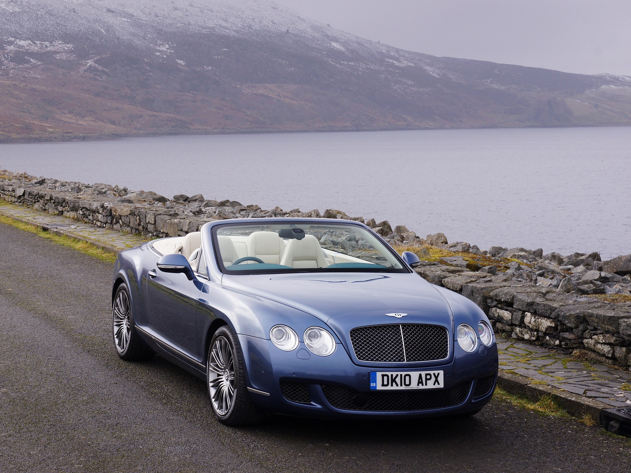 Bentley Continental Gtc photo 30