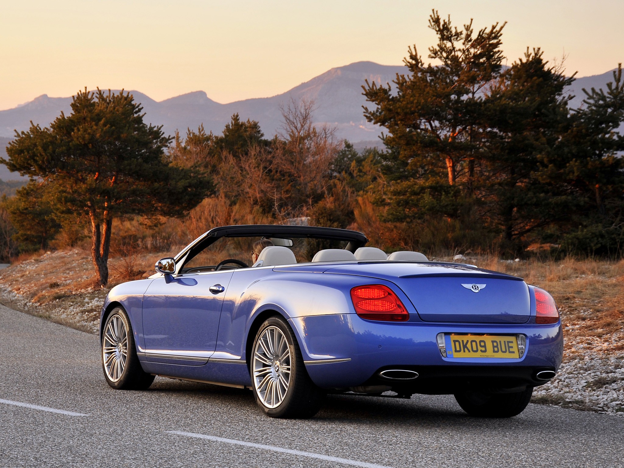 Bentley Continental Gtc photo 39