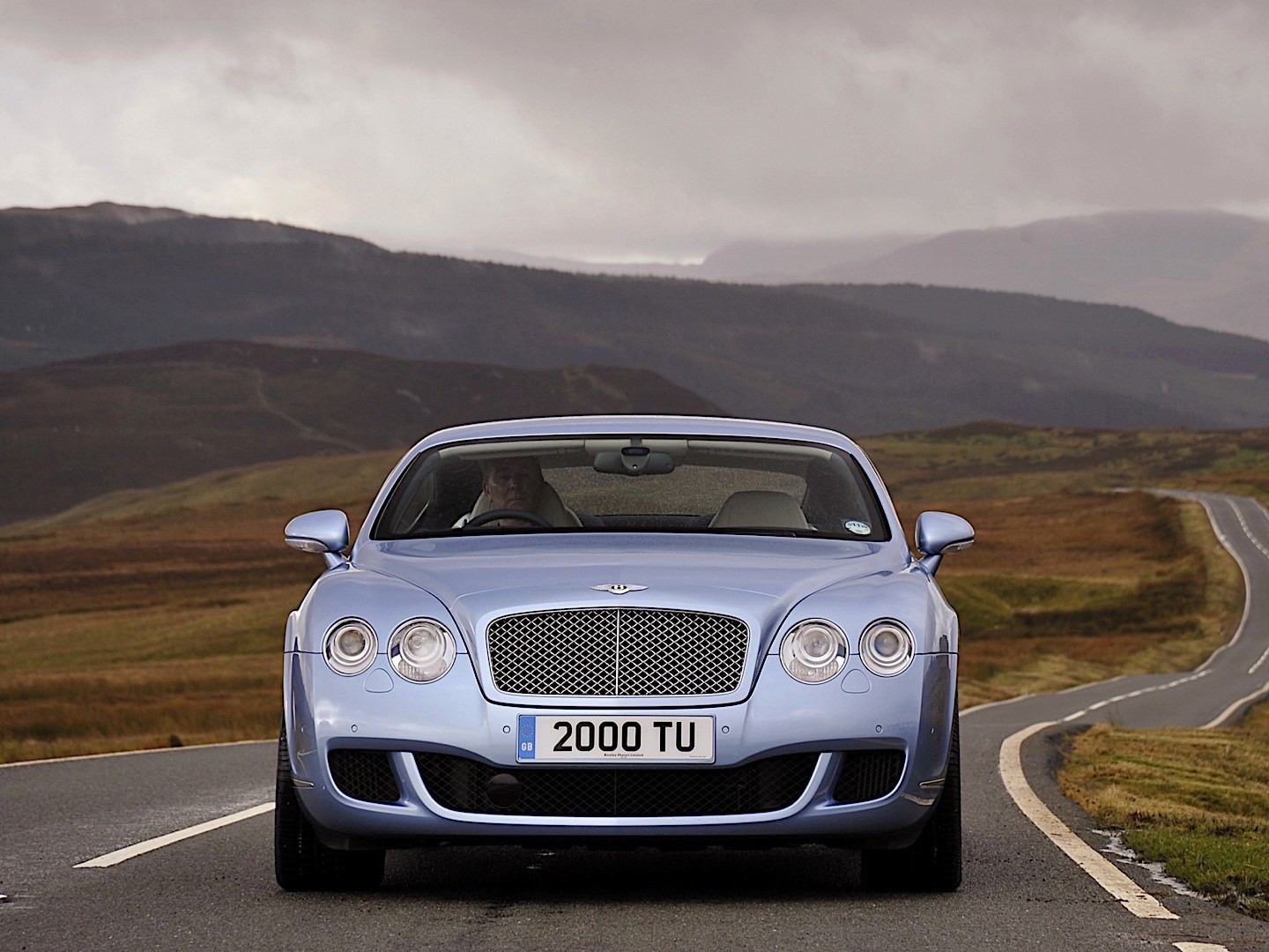 Bentley Continental photo 11