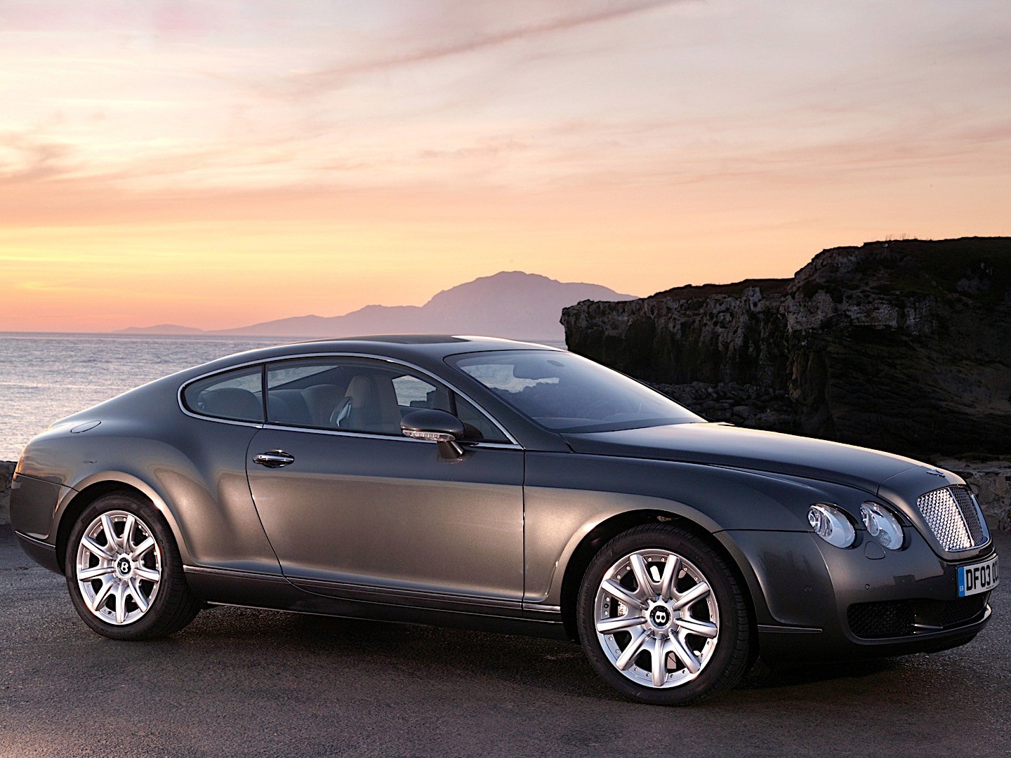 Bentley Continental photo 15