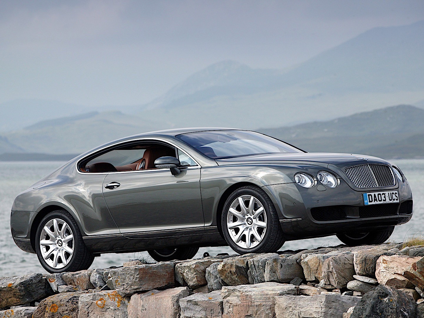 Bentley Continental photo 18