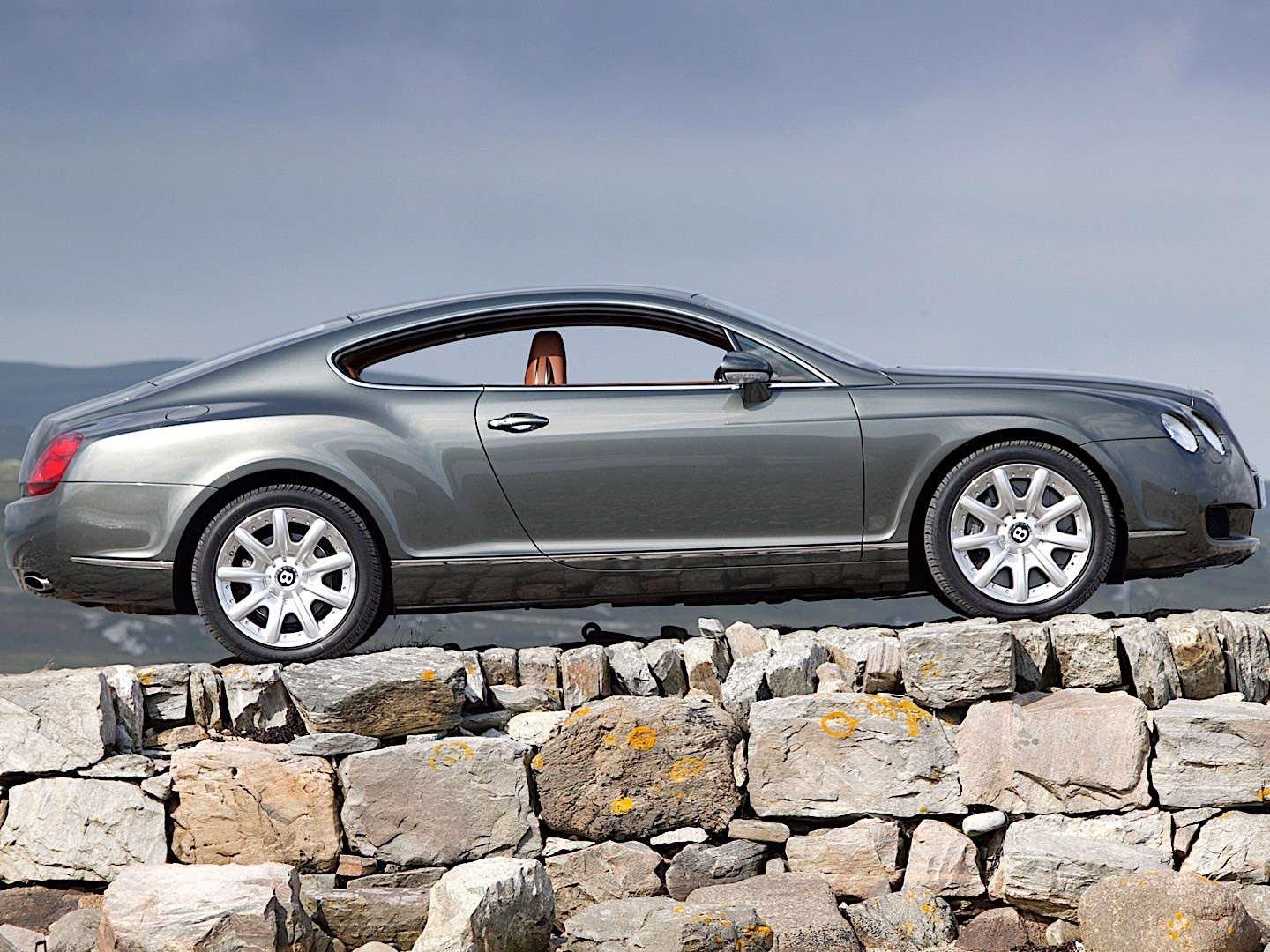 Bentley Continental photo 27
