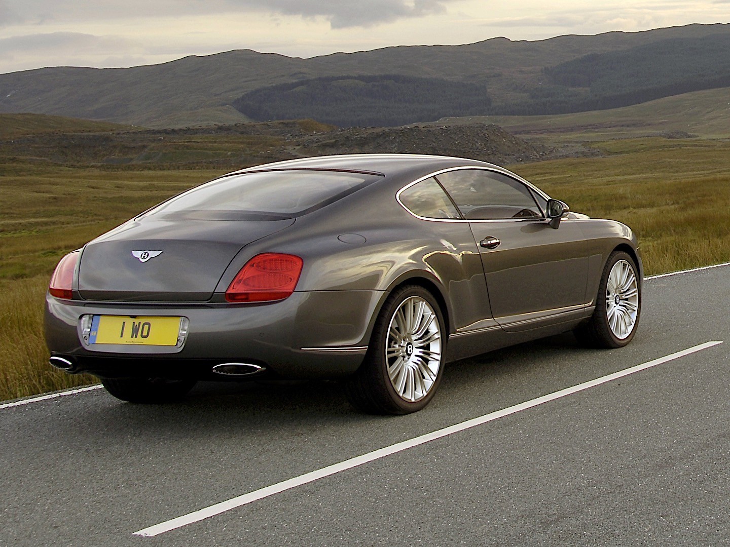 Bentley Continental photo 16