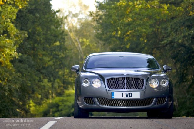Bentley Continental photo 4