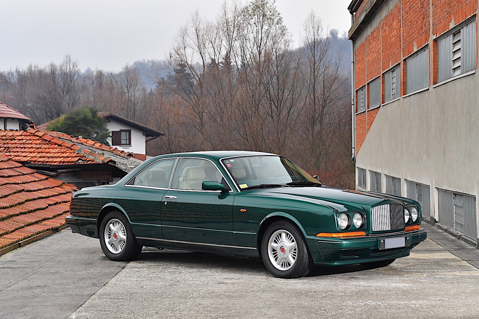 Bentley Continental photo 5
