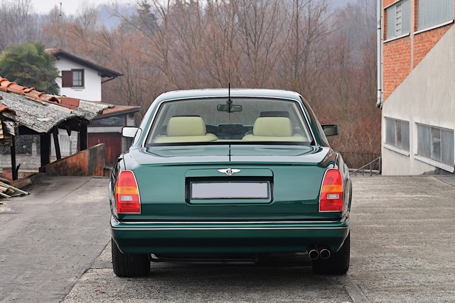 Bentley Continental photo 8