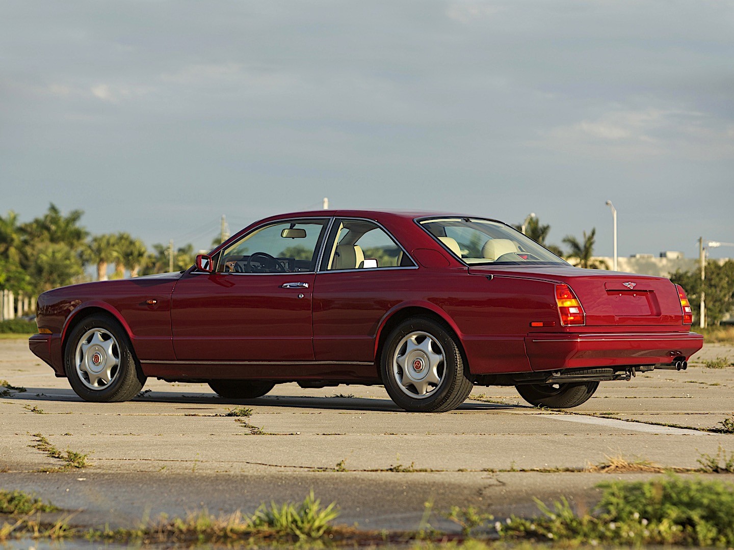 Bentley Continental photo 18