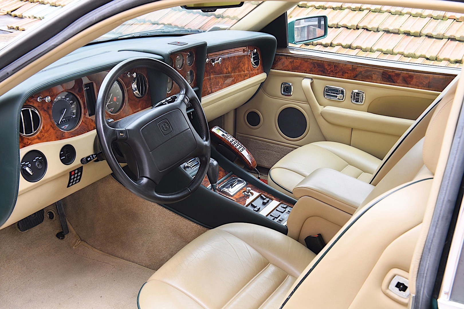 Bentley Continental photo 26