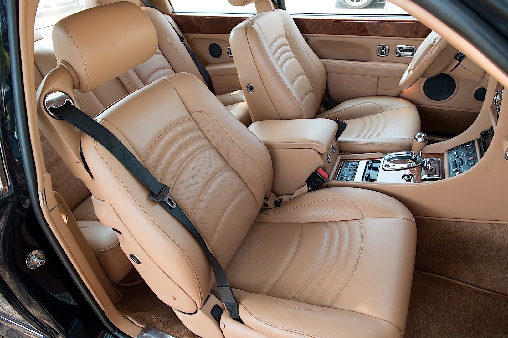 Bentley Continental photo 33