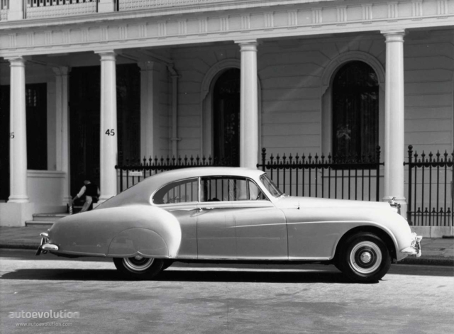 BENTLEY Continental