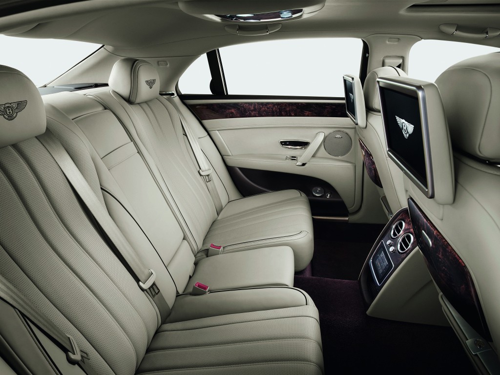 Bentley Flying Spur photo 40