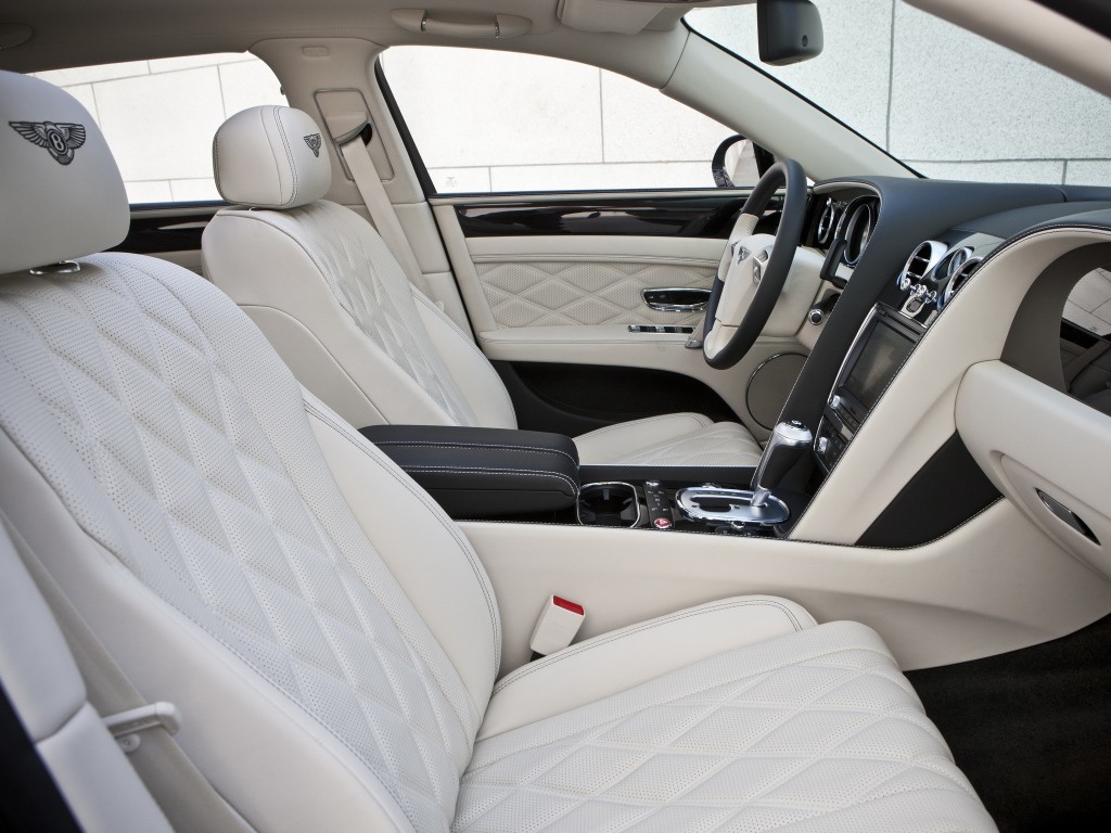 Bentley Flying Spur photo 42