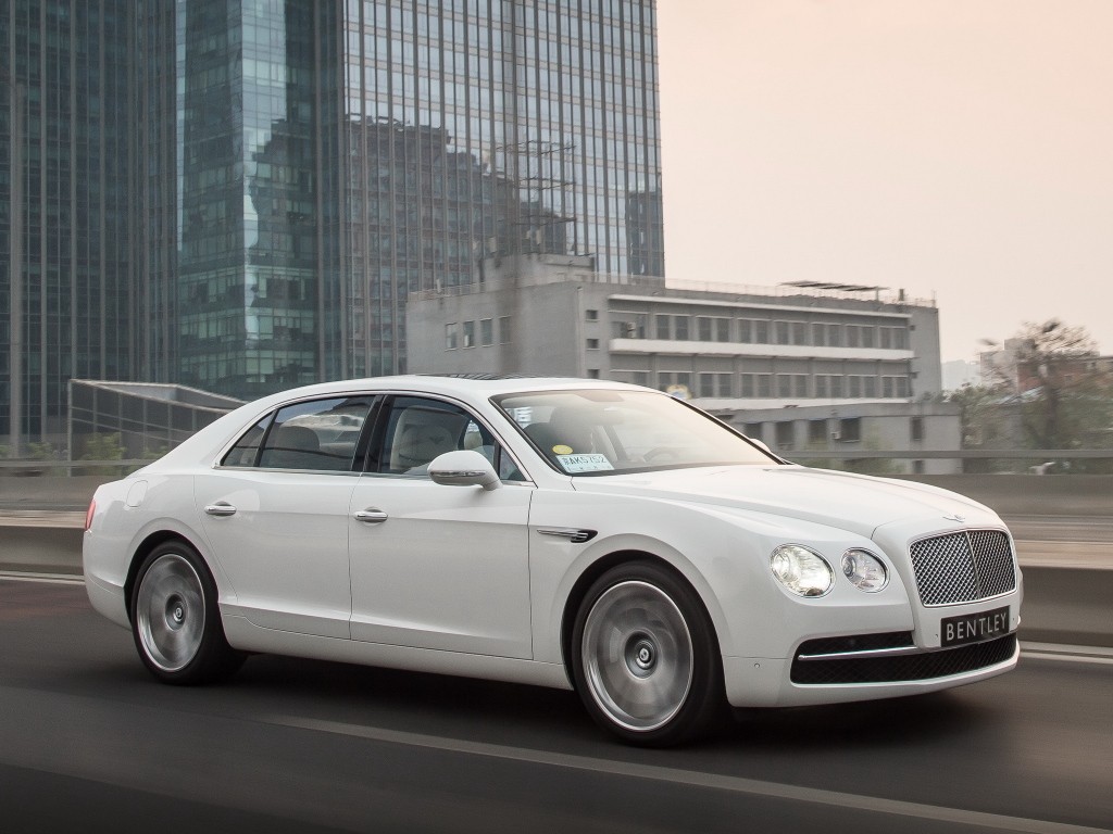 Bentley Flying Spur photo 27