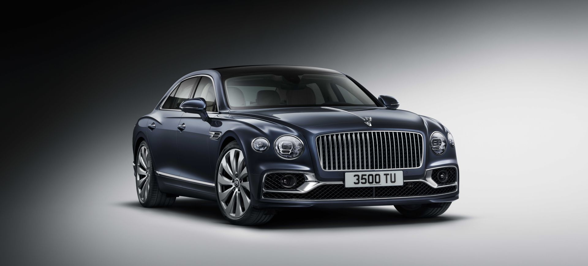 Bentley Flying Spur photo 8