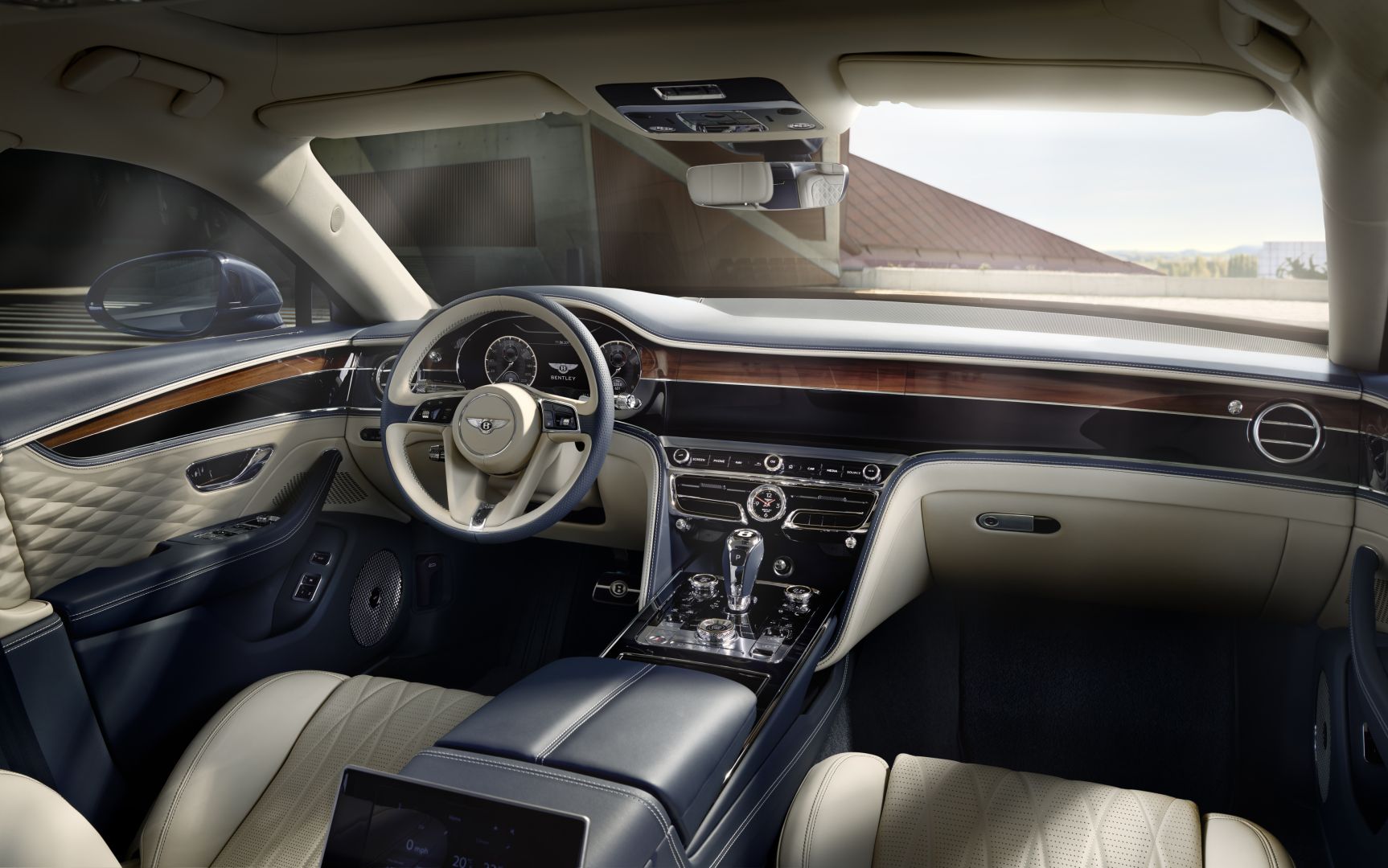 Bentley Flying Spur photo 50