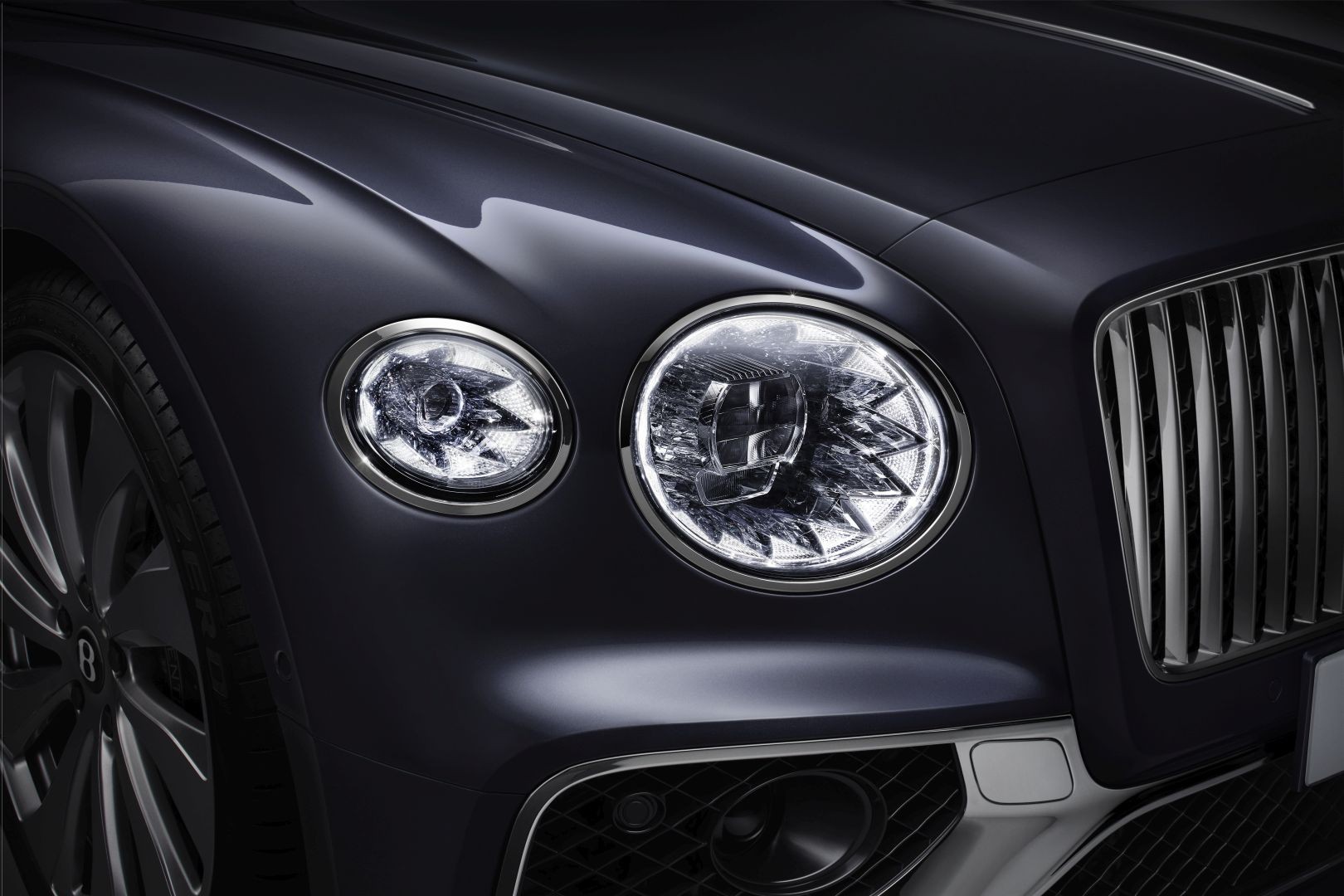 Bentley Flying Spur photo 13