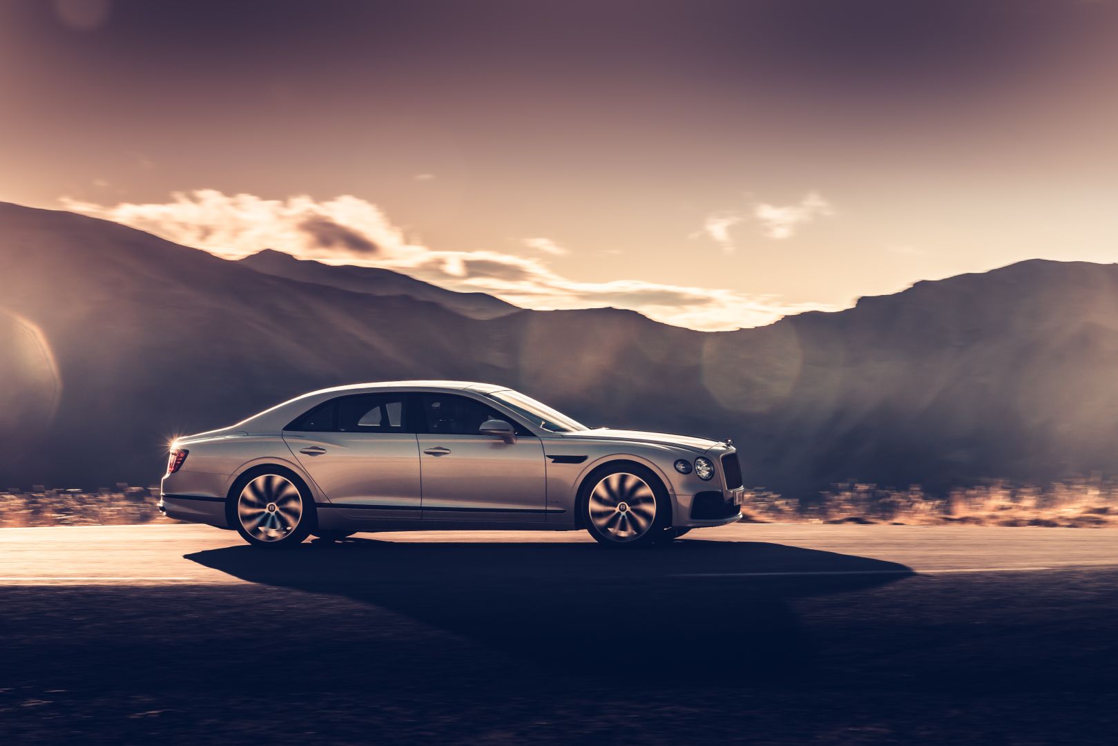 Bentley Flying Spur photo 17