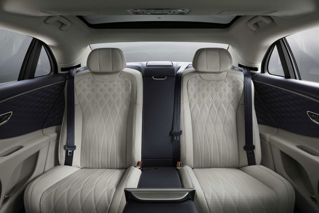 Bentley Flying Spur photo 51