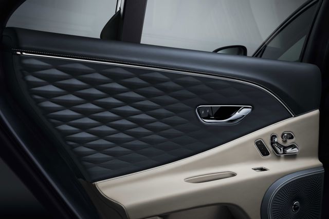 Bentley Flying Spur photo 55
