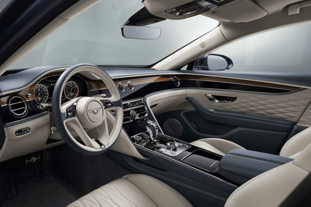 Bentley Flying Spur photo 57