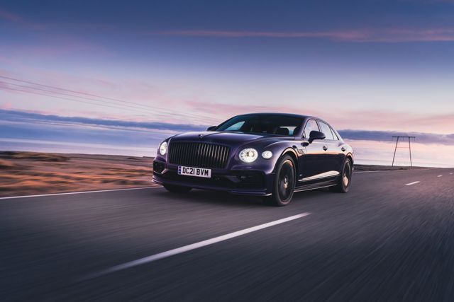 Bentley Flying Spur photo 23