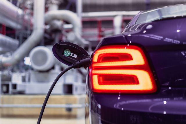 Bentley Flying Spur photo 28