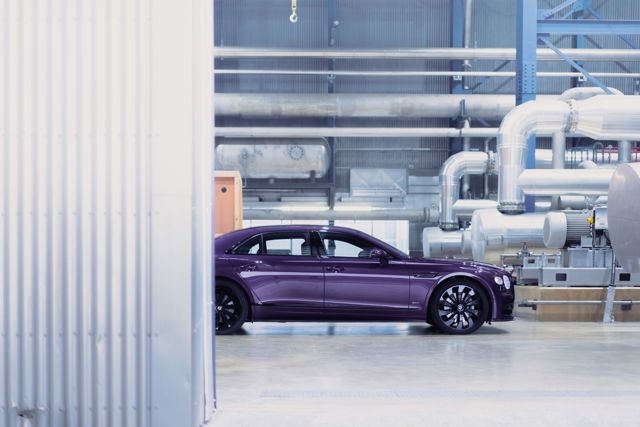 Bentley Flying Spur photo 29